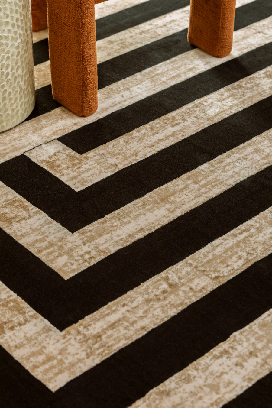 Agnus ART DECO II black